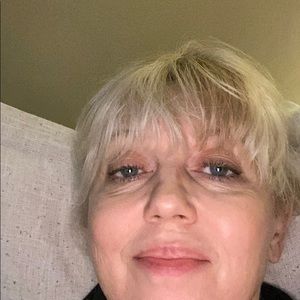 Meet your Posher, Pamela